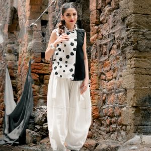 Asymmetrical top with solid harem pants